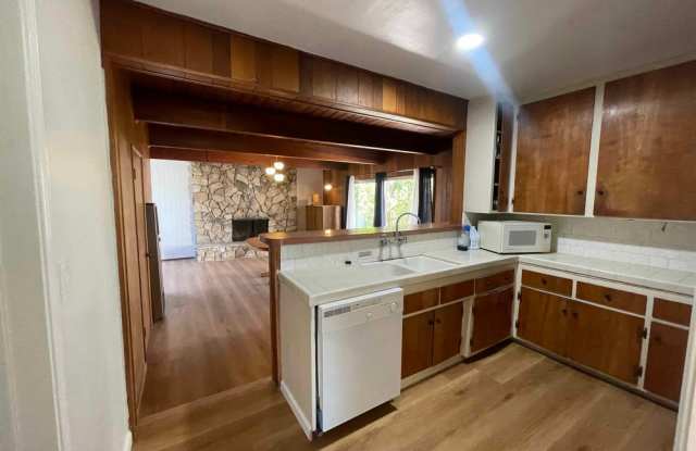 11466 Culver Park Dr