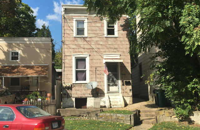 Photo of 1978 Queen City Avenue - 2