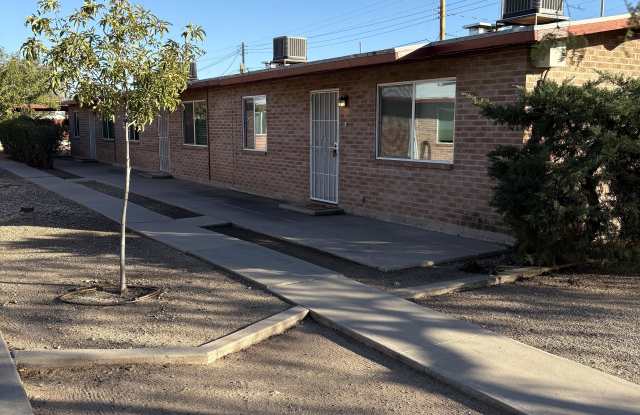 Photo of 203 East Glenn Street