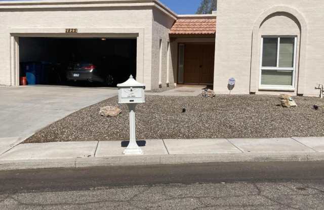 Photo of 1825 Los Lagos Cir