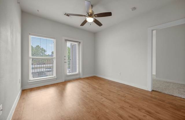 Urban Oaks Apartments - Affordable Housing