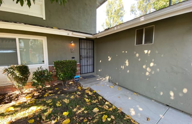 2504 Wanek Rd Unit B - 2504 Wanek Road, Escondido, CA 92027