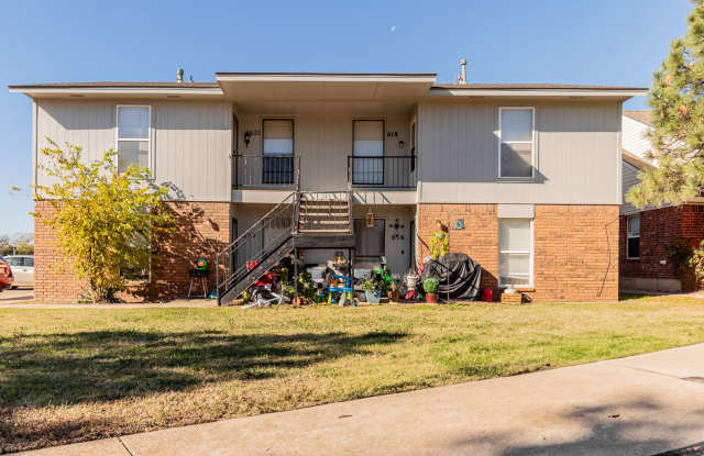 Nice 2 bed 1 bath in Norman! Half off on the first months rent!