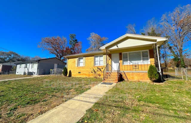 Photo of 2806 Mary Ave