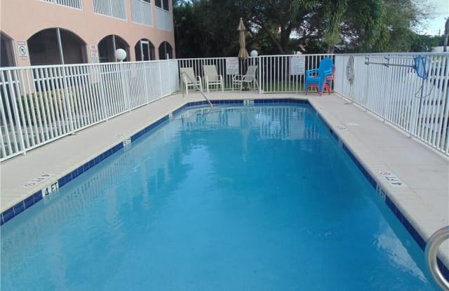 1308 SE 42nd ST - 1308 Southeast 42nd Street, Cape Coral, FL 33904