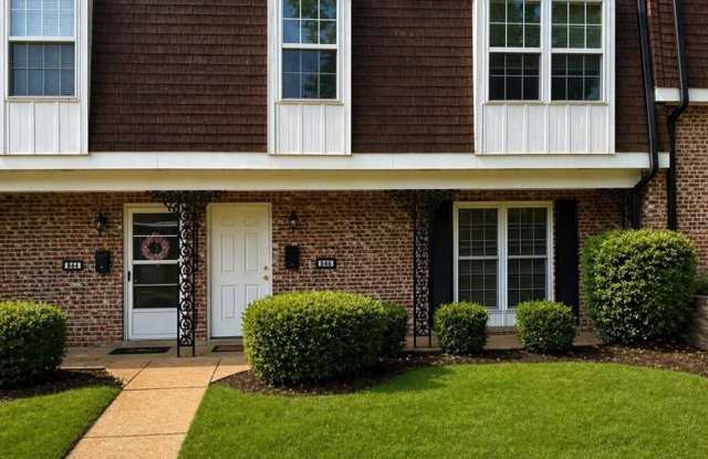 846 Dumont Place