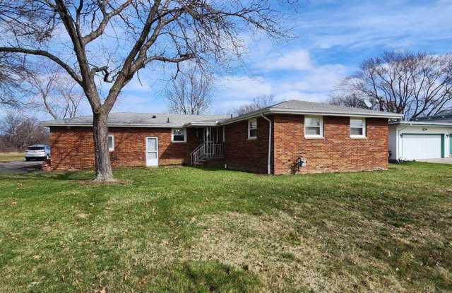 2716 Skyline Drive - 2716 West Skyline Drive, Lorain, OH 44053