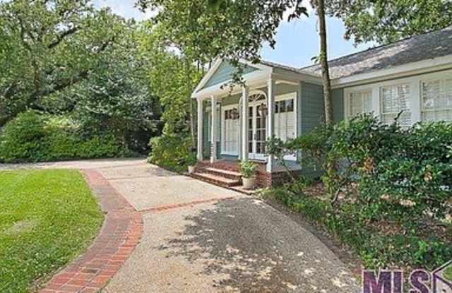 225 Lsu Avenue