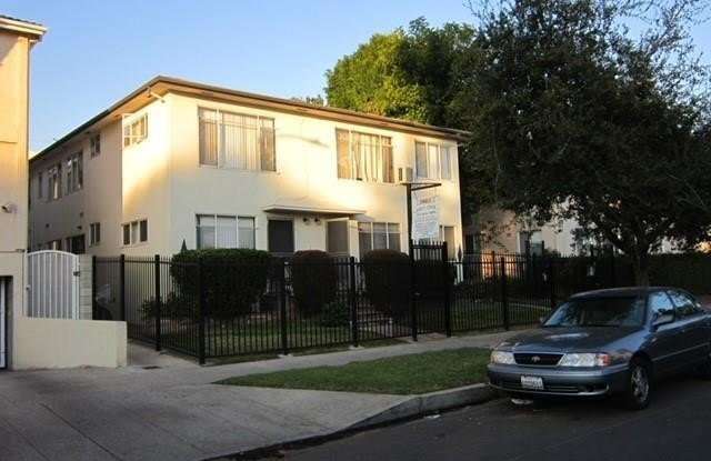 Photo of 5851 Harold Way