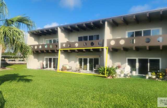 801 BEACH BLVD.