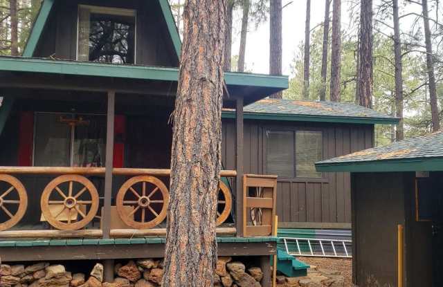 547 E White Mountain Boulevard - 547 East White Mountain Boulevard, Pinetop-Lakeside, AZ 85935