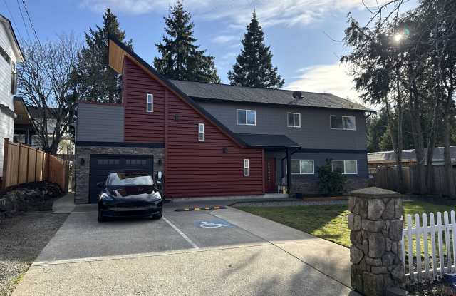 12809 Northeast 84th Street Unit #d