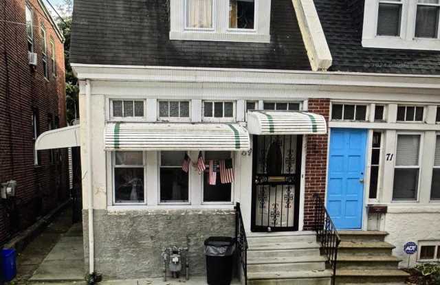 69 S 7TH Street