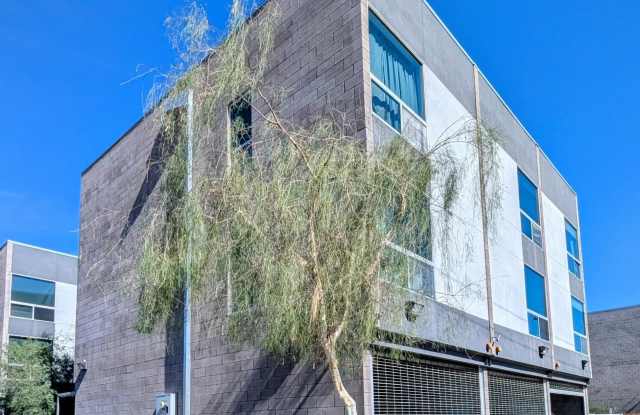 525 E WILLETTA Street unit: 8