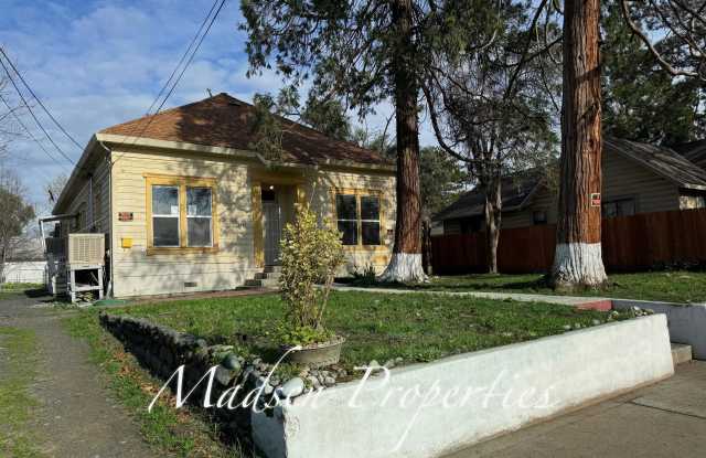 1243 4th Avenue - Front