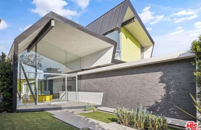 3660 S Inglewood Blvd