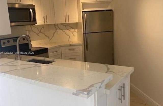 9701 Fontainebleau Blvd