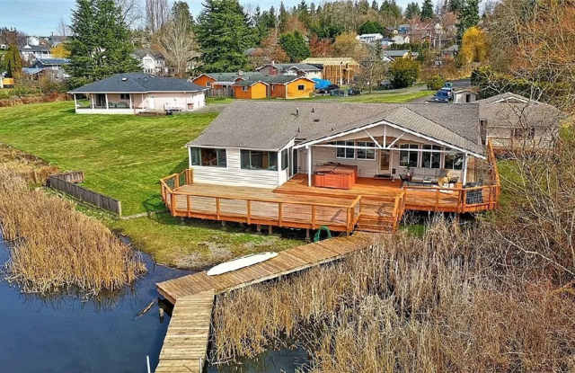 Lakefront living in Snohomish photos photos