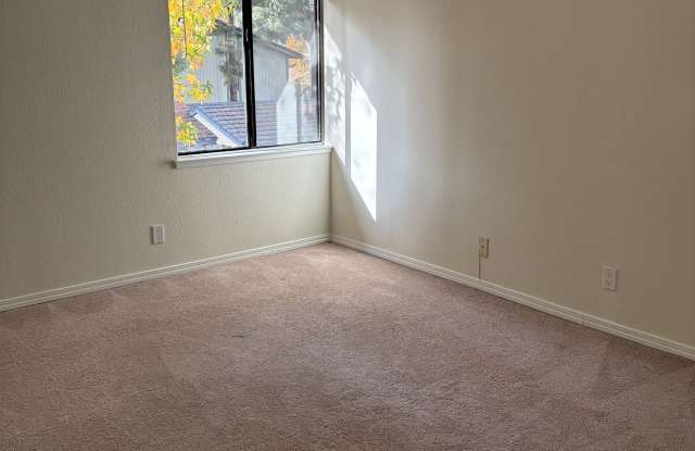 6043 Joaquin Murieta Ave #H