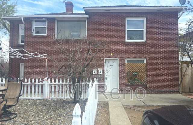 422 1/2 St Lawrence