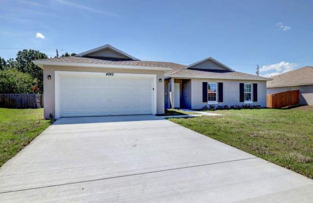 4586 SW Darlington Street