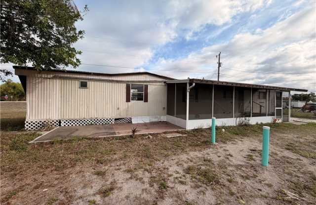 7897 Suncoast Drive