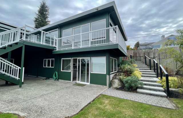 Photo of Exquisite 4-Bed, 3-Bath Home with Views of Puget Sound