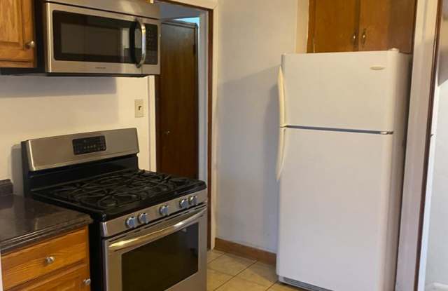 Charming 3-Bedroom Single-Family Home in Quiet Parma Neighborhood