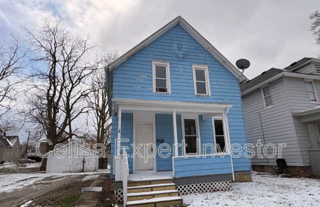 425 Greenlawn Avenue