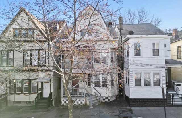 Photo of 512 Union Ave