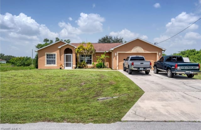 354 Pinehurst Avenue - 354 Pinehurst Avenue, Lehigh Acres, FL 33974