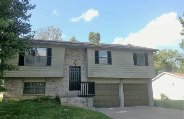 3913 S PHOENIX RD - 3913 South Phoenix Road, Columbia, MO 65202