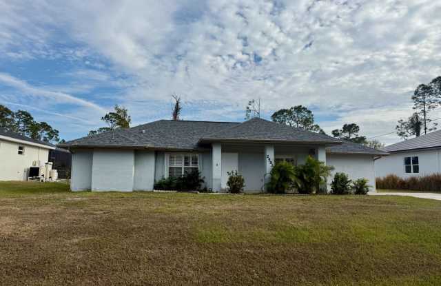 beautiful 3 bed 2 bath home in North Port