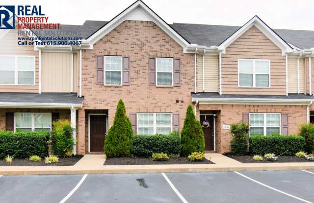 Photo of Wonderful 3BR Mboro townhome- GREAT location!