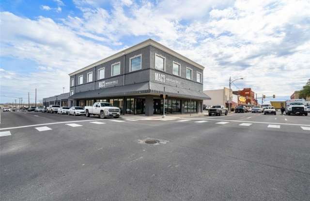 Photo of 2405 Lee Street