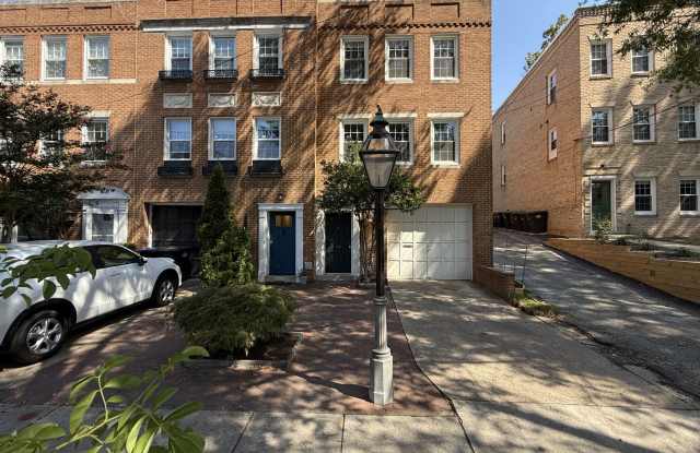 Photo of 4431 MacArthur Blvd NW