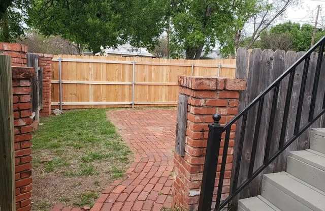 1650 Ardath Avenue - Rear