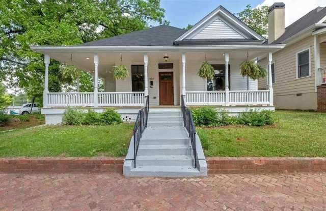 Photo of Charming 3-bedroom Fully Renovated Home in Historic West End
