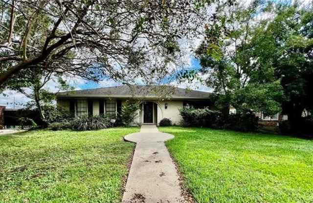 Photo of 713 MARLENE Drive