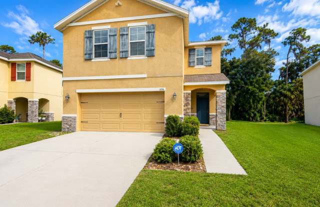 Beautiful 2 Story Home!!