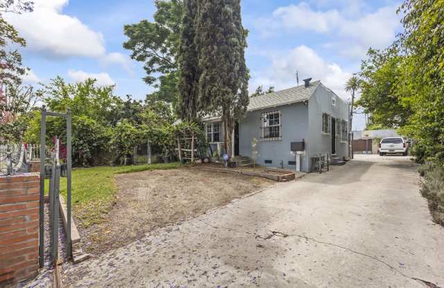 3005 South Rimpau Boulevard