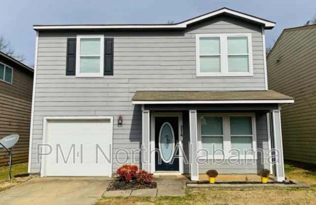 214 Farmington Dr
