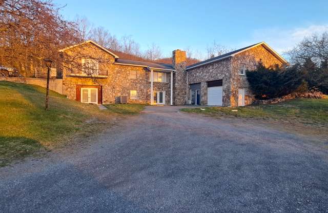 1066 Frankfort Hwy - 1066 Frankfort Highway, Wiley Ford, WV 26753