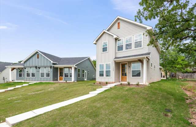 Photo of 1209 Chestnut Court