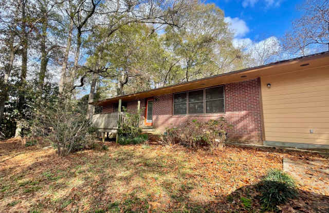 Southside Auburn- SUBLEASE MARCH-JULY 2025 AT $1,800, PRICE INCREASE FOR AUGUST 2025