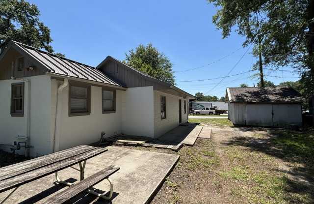 611 Oakland Avenue