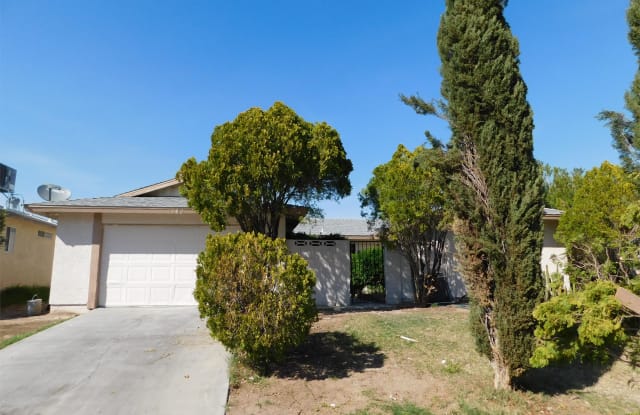 6382 Aclare Ave - 6382 Aclare Avenue, Spring Valley, NV 89118