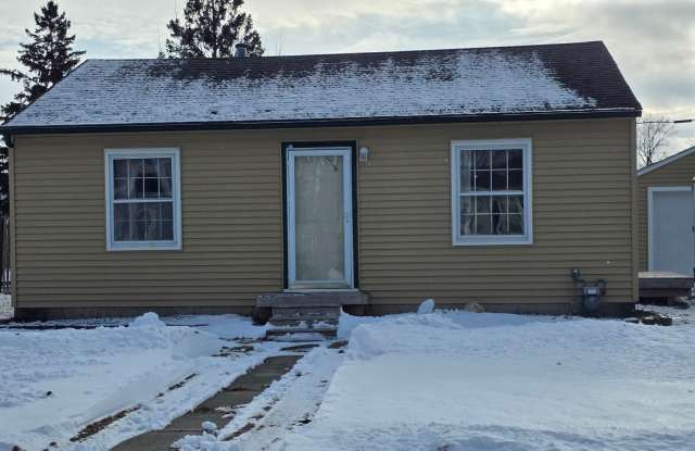 Photo of 2 bed 1bath home with detached garage