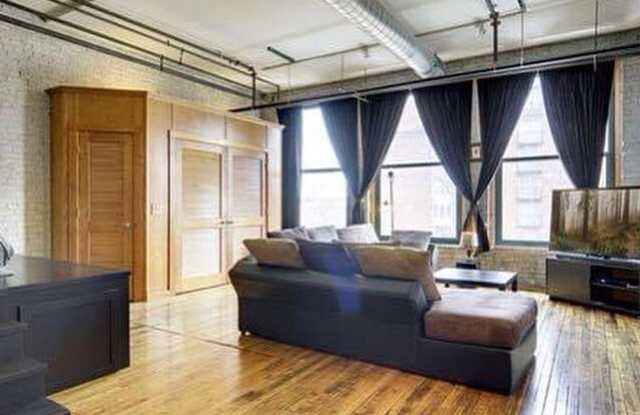 Photo of 523 Jackson St