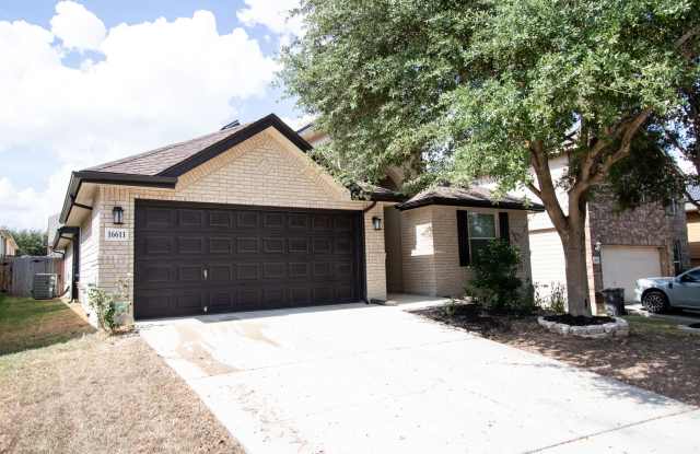 Photo of TWO WEEKS FREE RENT!!! Welcome to this charming 3-bedroom, 2-bathroom home located in the vibrant city of San Antonio, TX FEATURING easy access to RANDOLPH AFB